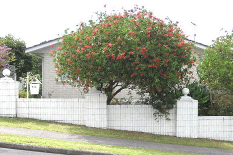 Photo of property in 112 Weatherly Road, Torbay, Auckland, 0630
