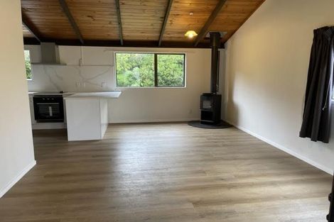 Photo of property in 283 Old North Road, Kumeu, 0892