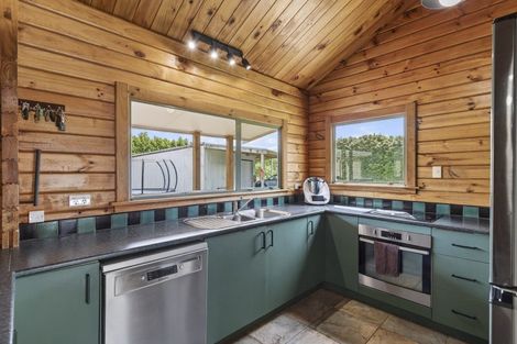 Photo of property in 280 Corbett Road, Paraite, New Plymouth, 4373