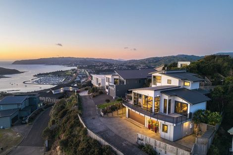 Photo of property in 6 Seascape View, Paremata, Porirua, 5024