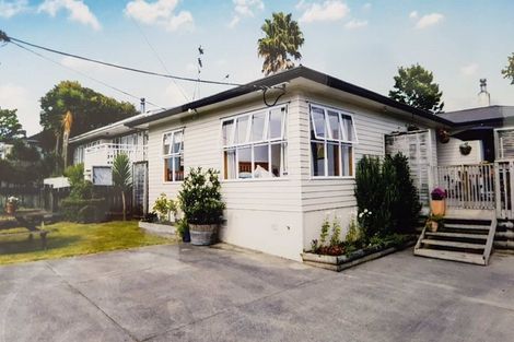 Photo of property in 76 Glen Road, Ranui, Auckland, 0612