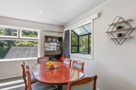 Photo of property in 76a Newlands Road, Newlands, Wellington, 6037