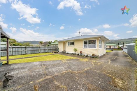 Photo of property in 22 Ruthven Road, Wainuiomata, Lower Hutt, 5014