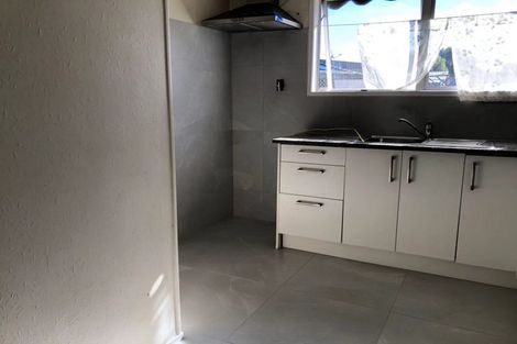 Photo of property in 6 Fiesta Drive, Half Moon Bay, Auckland, 2012