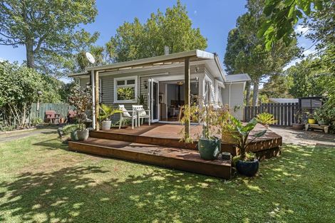 Photo of property in 15a Sycamore Grove, Lower Vogeltown, New Plymouth, 4310