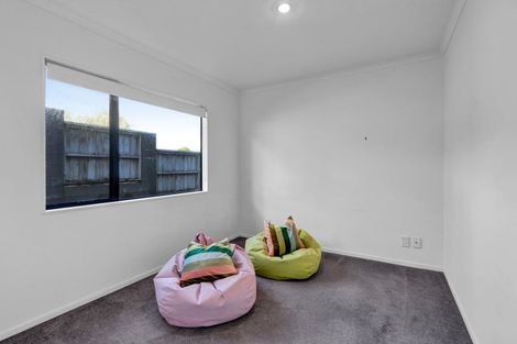 Photo of property in 76 Oranga Street, Westown, New Plymouth, 4310