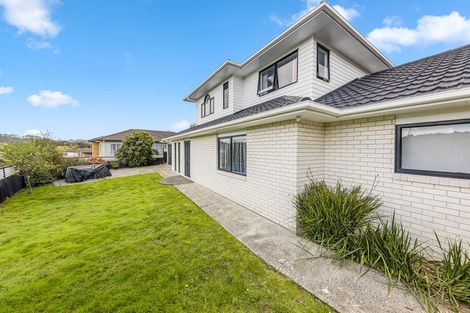 Photo of property in 86 San Marino Drive West, Henderson, Auckland, 0612