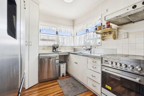 Photo of property in 64 Wyllie Road, Papatoetoe, Auckland, 2025