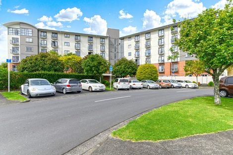 Photo of property in 3i/10 Crown Lynn Place, New Lynn, Auckland, 0600