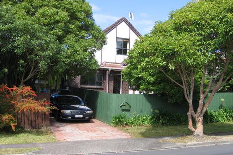 Photo of property in 1/11 Weetman Drive, Browns Bay, Auckland, 0630