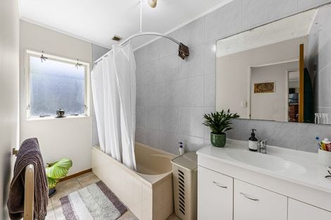 Photo of property in 1/29 Sutherland Road, Point Chevalier, Auckland, 1025