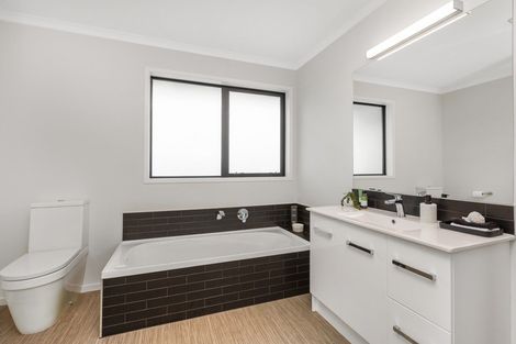 Photo of property in 8c East Ridge Grove, Newstead, Hamilton, 3286