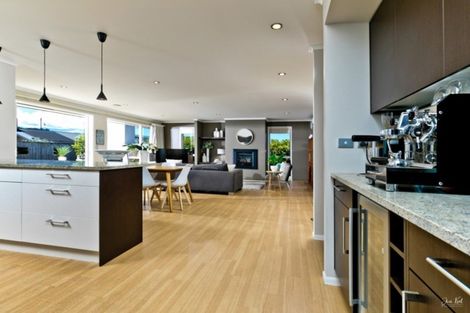 Photo of property in 10 Maple Lane, Huapai, Kumeu, 0810