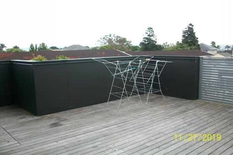 Photo of property in 228 Te Atatu Road, Te Atatu South, Auckland, 0610