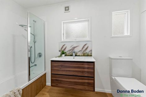 Photo of property in 12 Station Road, Pukekohe, 2120