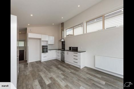 Photo of property in 86a Thurleigh Grove, Karori, Wellington, 6012