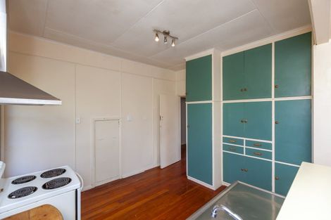 Photo of property in 4 Mckay Street, Paraparaumu Beach, Paraparaumu, 5032