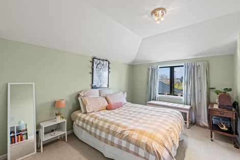 Photo of property in 21 Garreg Road, Fendalton, Christchurch, 8052