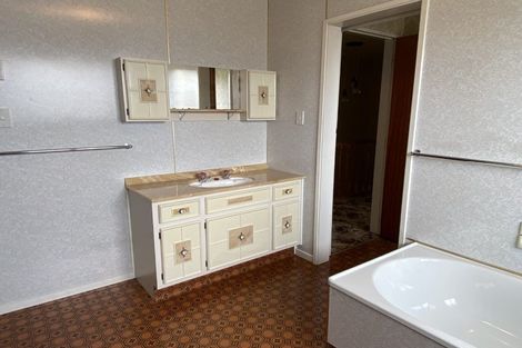 Photo of property in 22 Solway Avenue, Ilam, Christchurch, 8041