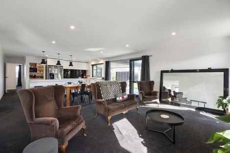 Photo of property in 141 Pharazyn Street, Maewa, Feilding, 4702