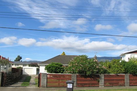 Photo of property in 7 Robertson Street, Elderslea, Upper Hutt, 5018