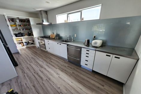 Photo of property in 9 Aranui Street, Miramar, Wellington, 6022