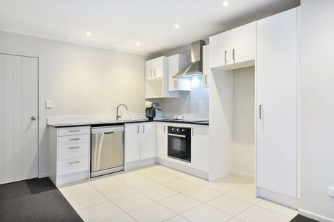 Photo of property in 12 Lockyer Road, Kumeu, 0810