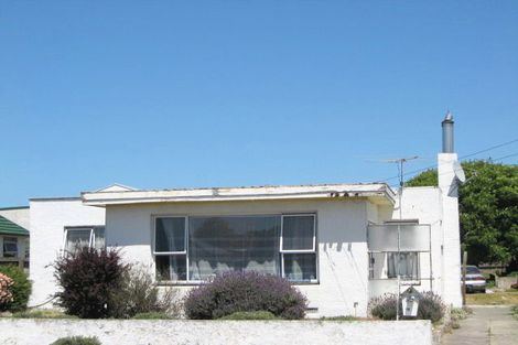 Photo of property in 76 Shortland Street, Wainoni, Christchurch, 8061