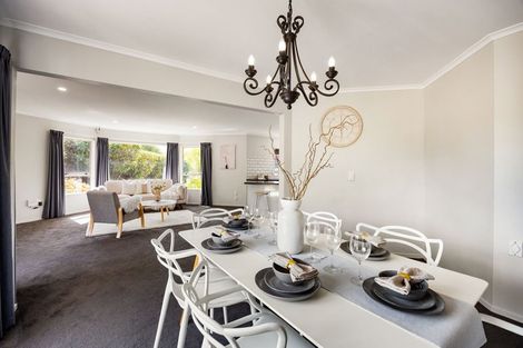 Photo of property in 4 Longwood Place, Harrowfield, Hamilton, 3210