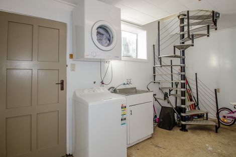 Photo of property in 33 Bernard Street, Kenmure, Dunedin, 9011