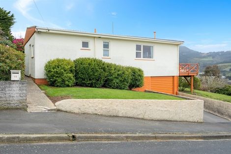 Photo of property in 15 Clyde Street, Roseneath, Port Chalmers, 9023