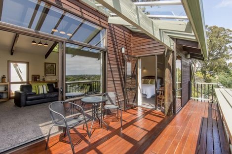 Photo of property in 9 Sherwood Lane, Cashmere, Christchurch, 8022