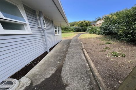 Photo of property in 19 Lyford Crescent, Sunnynook, Auckland, 0620
