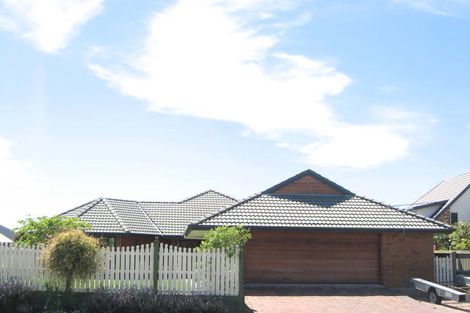 Photo of property in 36 Orlando Crescent, Waimairi Beach, Christchurch, 8083