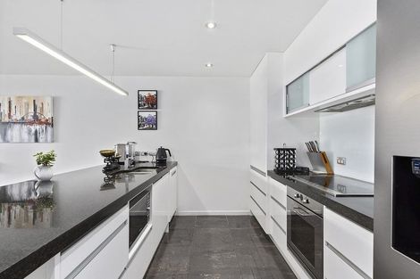Photo of property in Dune, 2c/138 Oriental Parade, Oriental Bay, Wellington, 6011