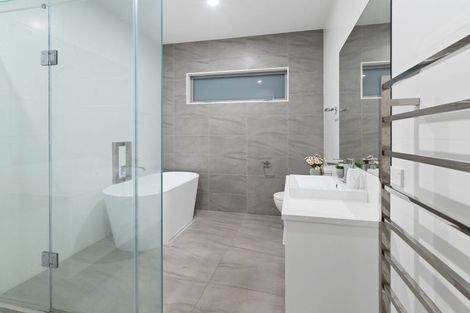 Photo of property in 60 Wainui Road, Silverdale, 0932