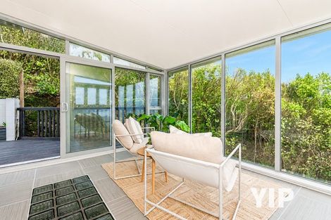 Photo of property in 41 Dress Circle, Newlands, Wellington, 6037