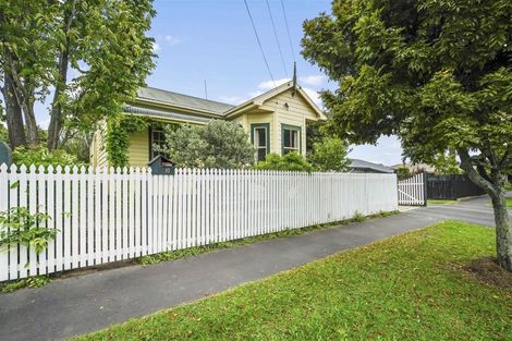 Photo of property in 10 Claude Street, Fairfield, Hamilton, 3214