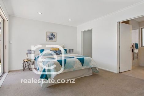 Photo of property in 33 Whekau Drive, Takanini, 2112