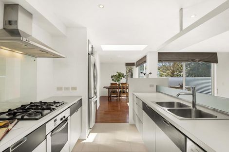 Photo of property in 2/20 Sycamore Drive, Sunnynook, Auckland, 0620