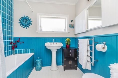 Photo of property in 1/48 Lyall Parade, Lyall Bay, Wellington, 6022