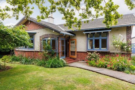 Photo of property in 7 Saint Johns Avenue, Palmerston North, 4414