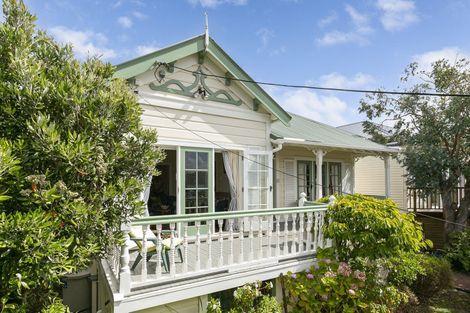 Photo of property in 42 Crawford Road, Kilbirnie, Wellington, 6022