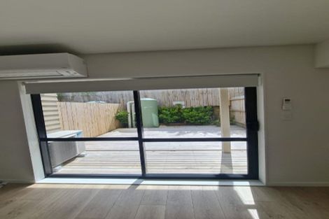 Photo of property in 2/6 South Pacific Place, Henderson, Auckland, 0612