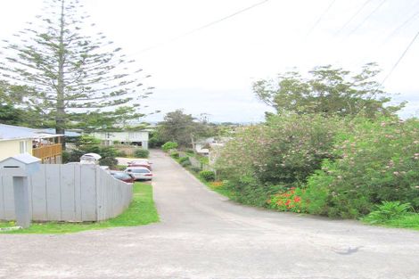 Photo of property in 36a Clayburn Road, Glen Eden, Auckland, 0602