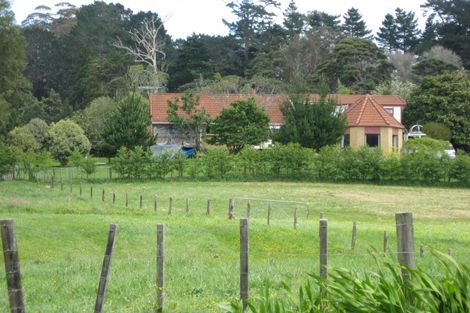 Photo of property in 38 Awa Road, Kumeu, 0891