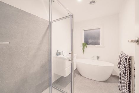 Photo of property in 19 Eglinton Street, Avondale, Christchurch, 8061