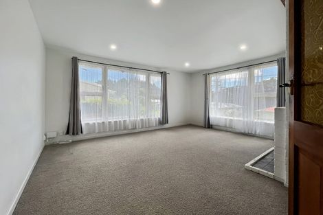 Photo of property in 126 Castor Crescent, Cannons Creek, Porirua, 5024