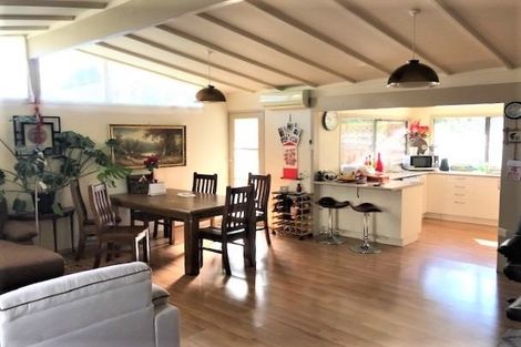 Photo of property in 20a Regency Place, Sunnynook, Auckland, 0632