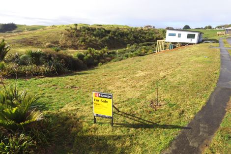 Photo of property in 1 Mahana Place, Raglan, 3225